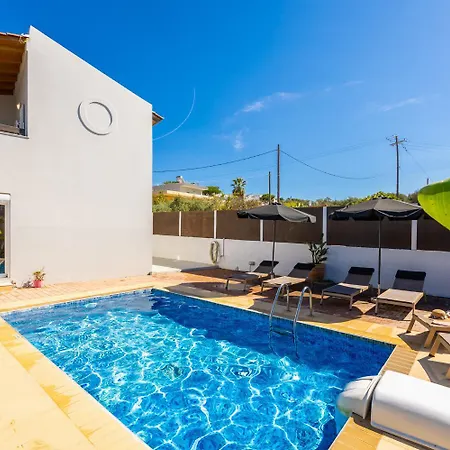 Rea Villa Adelianos Kampos